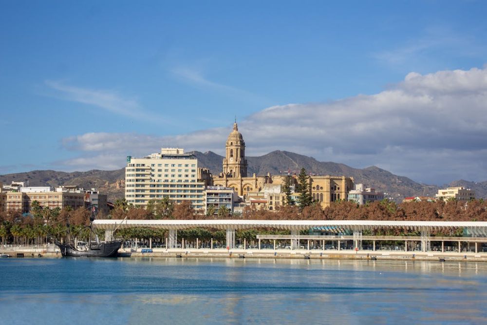 Málaga sol y playa Impact Homes
