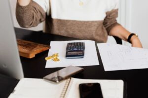 Que gastos debes tener en cuenta al comprar uan vivienda en España
